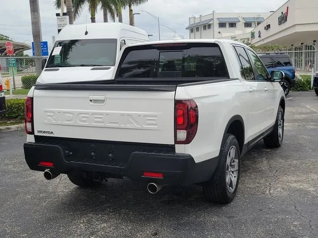 2024 Honda Ridgeline RTL photo 3