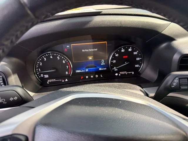 2024 Ford Explorer XLT photo 12