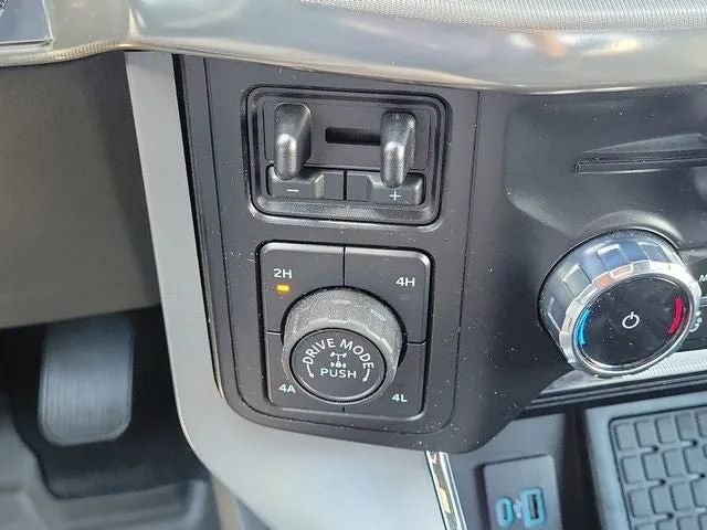 2024 Ford F-150 Lariat photo 26