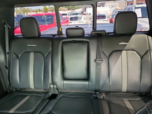 2018 Ford F-250SD Platinum photo 15