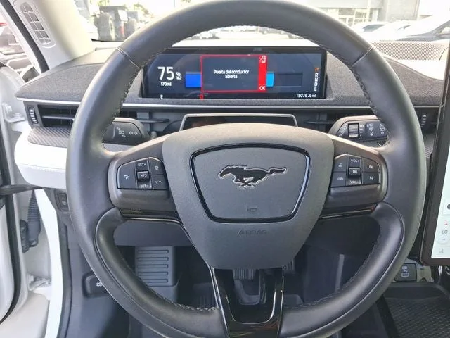 2023 Ford Mustang Mach-E Premium photo 16