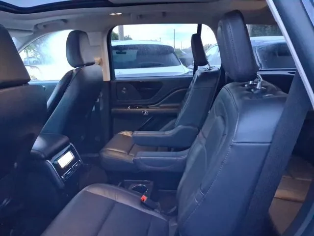 2023 Lincoln Aviator Reserve Premium photo 6