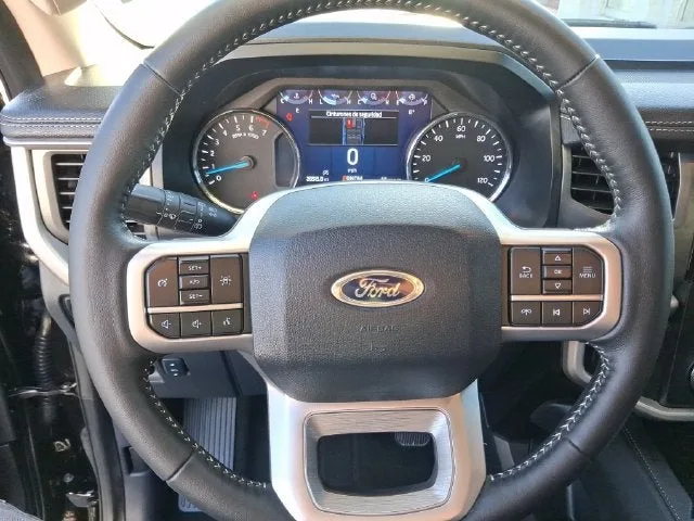 2024 Ford Expedition XLT photo 14