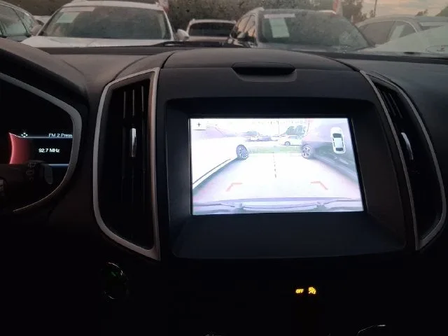2019 Ford Edge SEL photo 21