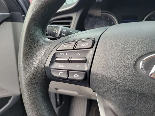 2020 Hyundai Elantra SE photo 19