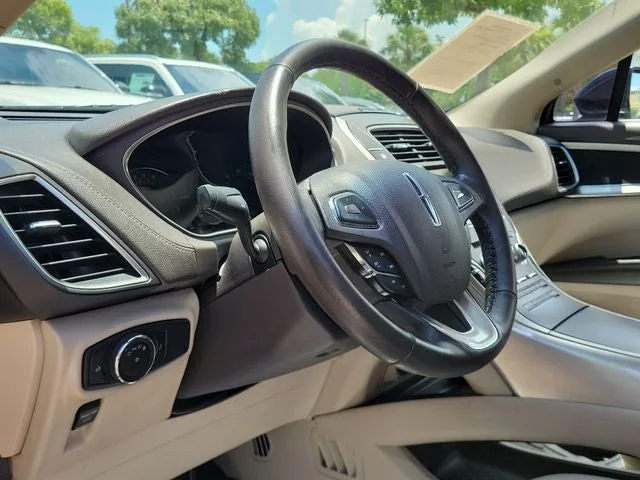 2018 Lincoln MKX Premiere photo 9