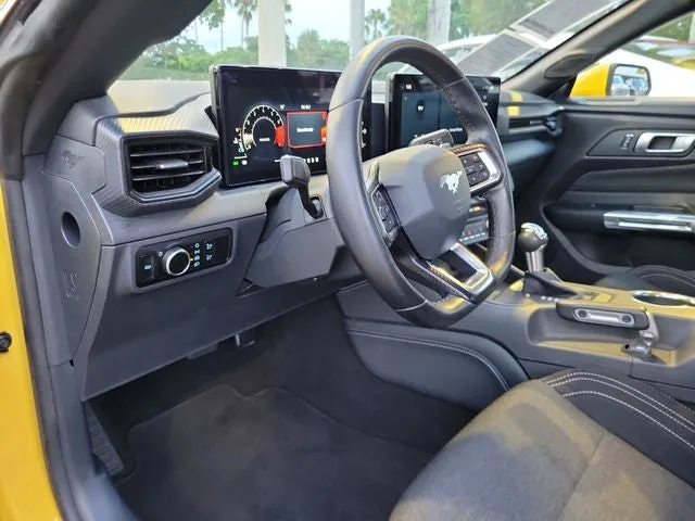 2024 Ford Mustang EcoBoost photo 7