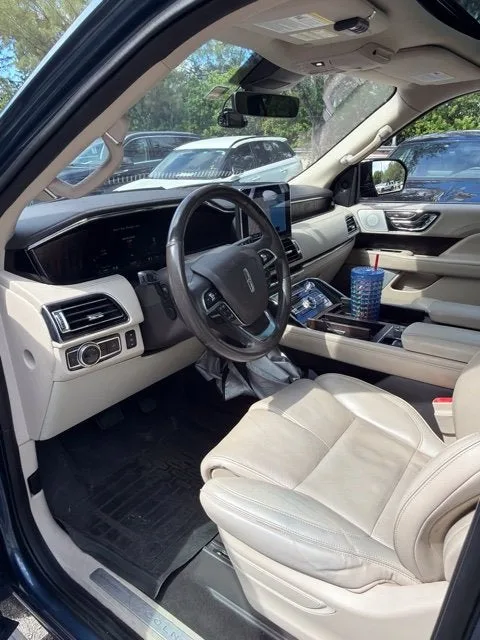2018 Lincoln Navigator Reserve photo 4