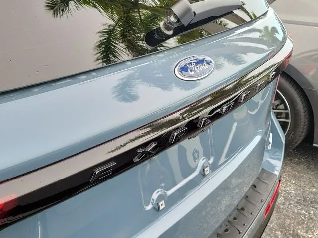 2026 Ford Explorer ST photo 5