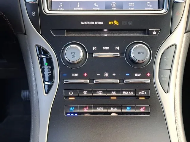 2019 Lincoln Nautilus Black Label photo 21