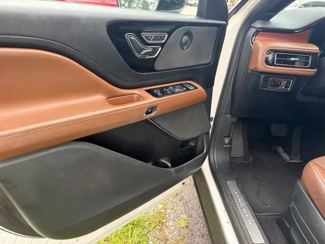 2023 Lincoln Aviator Reserve Premium photo 26