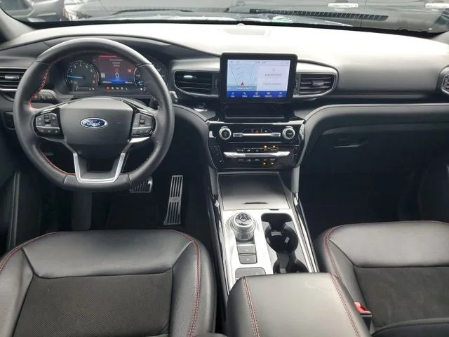 2023 Ford Explorer ST-Line photo 9
