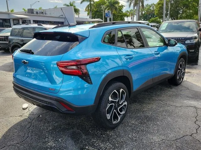 2025 Chevrolet Trax 2RS photo 3