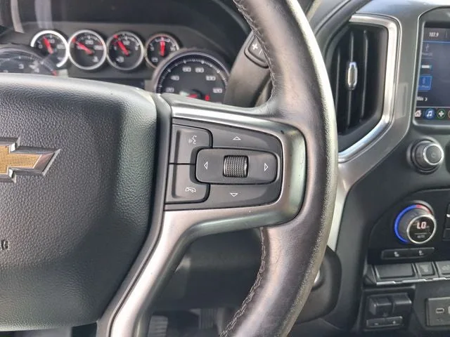 2022 Chevrolet Silverado 2500HD LT photo 19