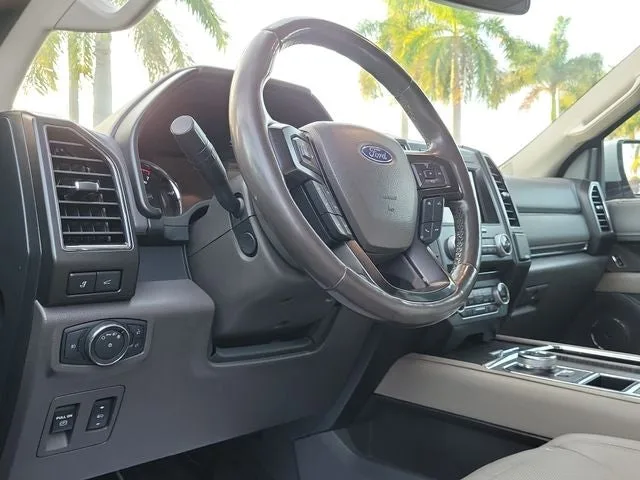 2018 Ford Expedition Limited photo 7