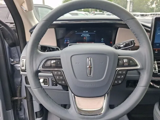 2022 Lincoln Navigator L Black Label photo 14
