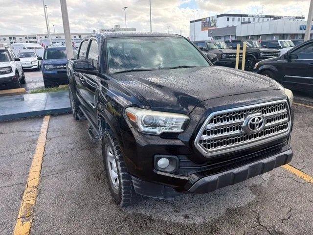 2016 Toyota Tacoma SR5 photo 3
