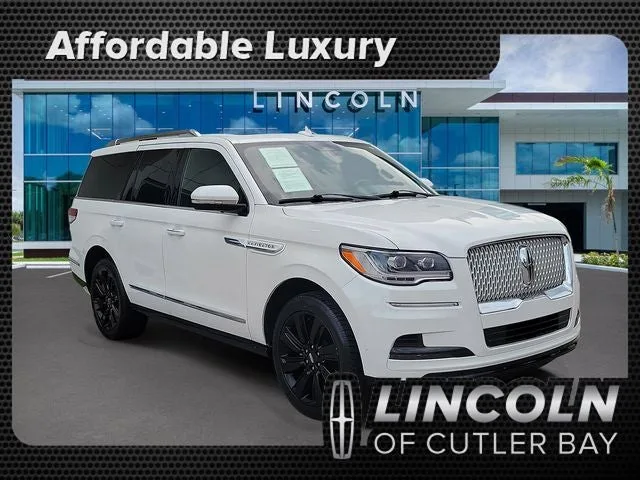 2022 Lincoln Navigator