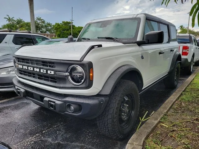 2023 Ford Bronco Black Diamond photo 35