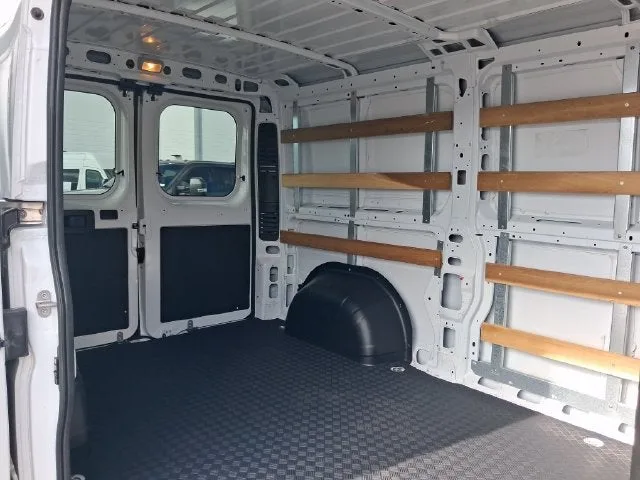 2025 RAM ProMaster 2500 Base photo 8