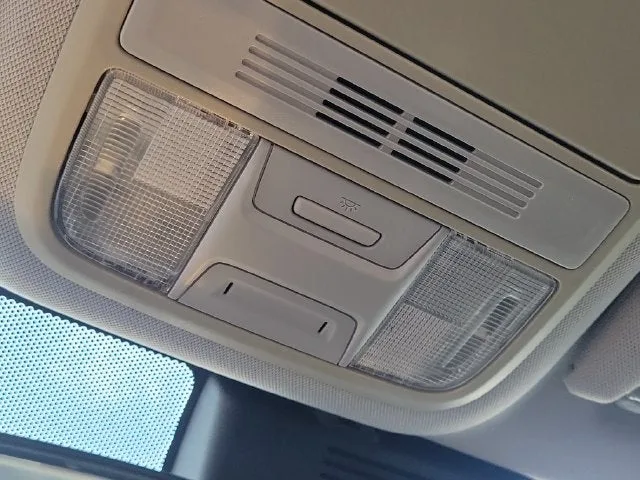 2018 Honda Accord LX photo 26
