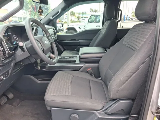 2021 Ford F-150 XL photo 12