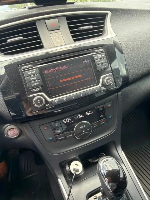 2018 Nissan Sentra SV photo 4