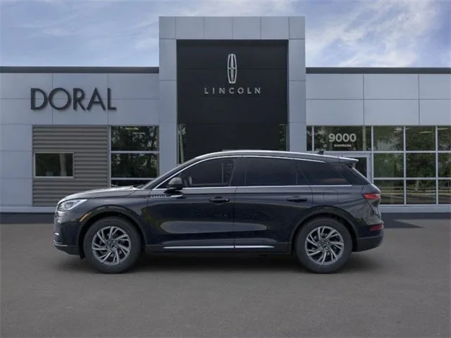 2024 Lincoln Corsair Premiere photo 3