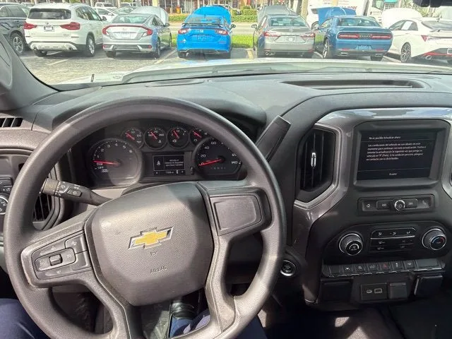 2023 Chevrolet Silverado 1500 Custom photo 12