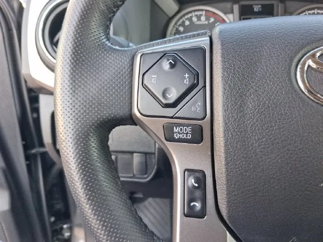2023 Toyota Tacoma SR5 V6 photo 17