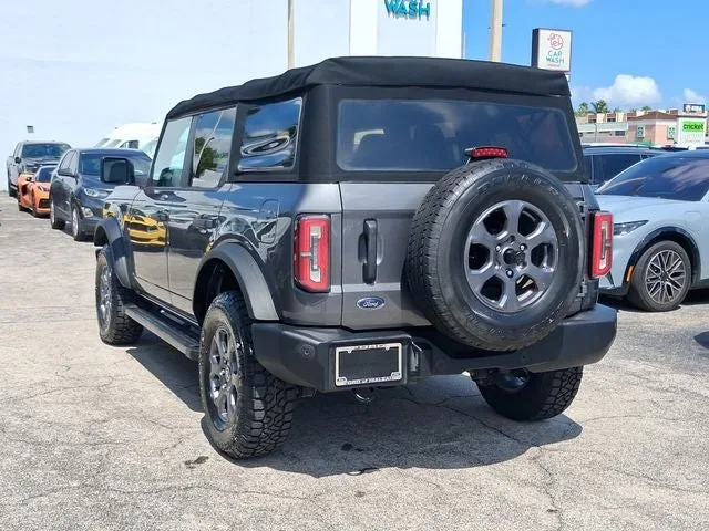 2022 Ford Bronco Big Bend photo 3