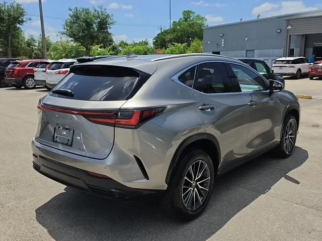 2023 Lexus NX 350 Premium photo 6