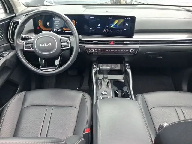 2025 Kia Sorento EX photo 8