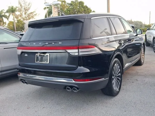 2023 Lincoln Aviator Standard Premium photo 4