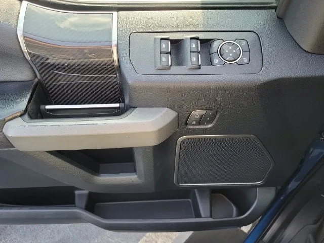 2019 Ford F-150 Raptor photo 18