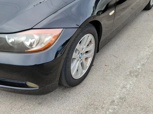 2006 BMW 3 Series 325i photo 4