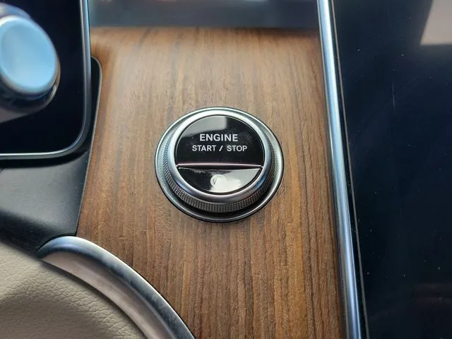 2024 Mercedes-Benz GLC GLC 300 photo 23