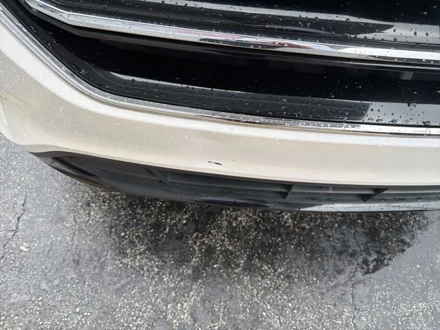 2019 Ford Escape SE photo 3