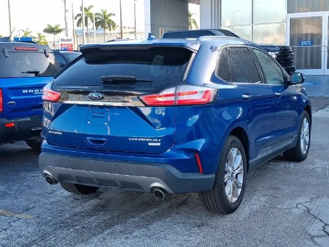 2020 Ford Edge Titanium photo 4