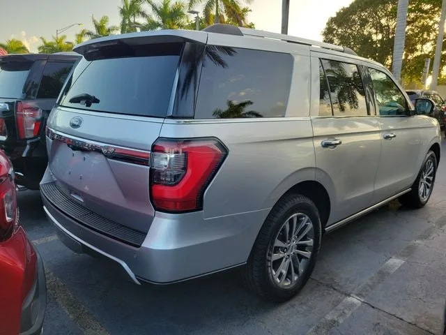 2018 Ford Expedition Limited photo 3