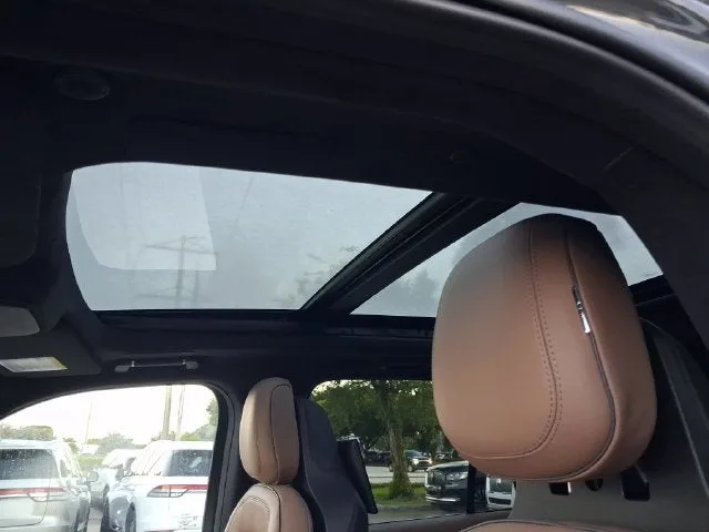 2025 Lincoln Navigator L Black Label photo 13