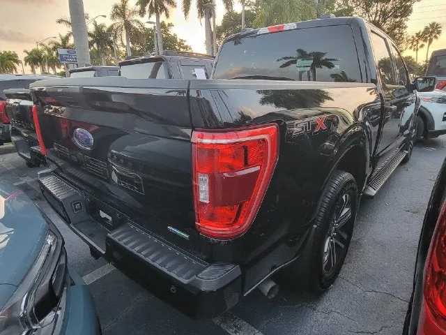 2021 Ford F-150 XL photo 3