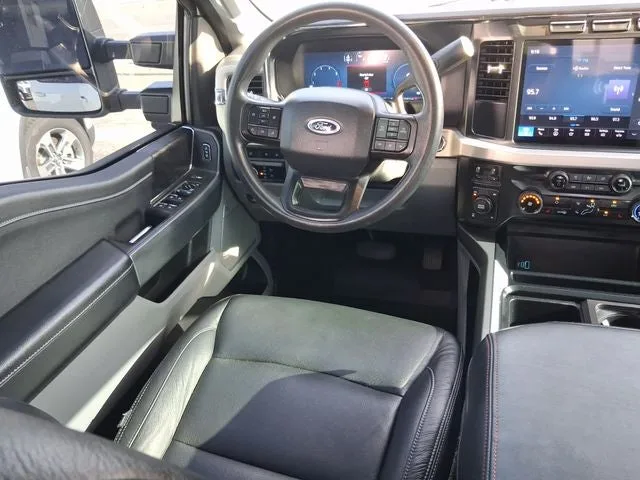 2024 Ford F-250SD XLT photo 8