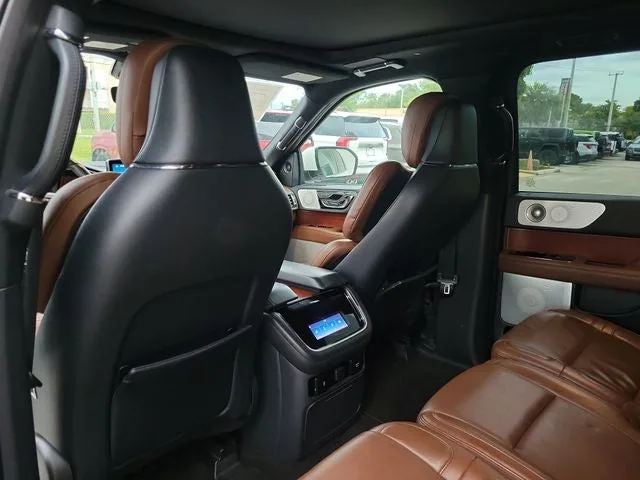 2022 Lincoln Navigator Reserve photo 12