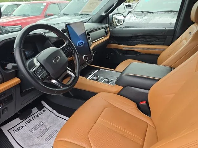 2024 Ford Expedition Platinum photo 19