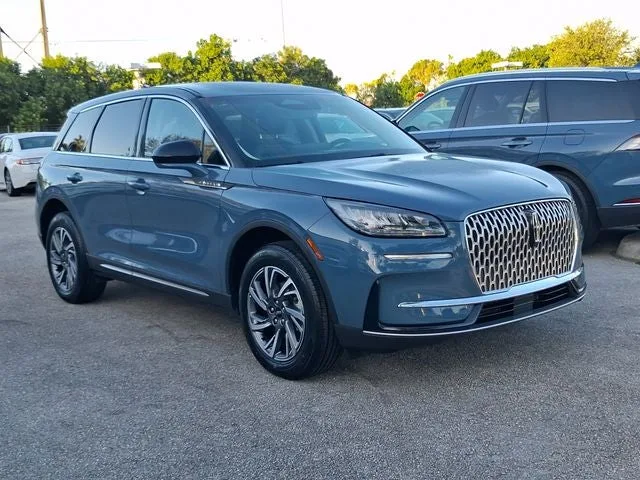 2023 Lincoln Corsair Standard photo 22