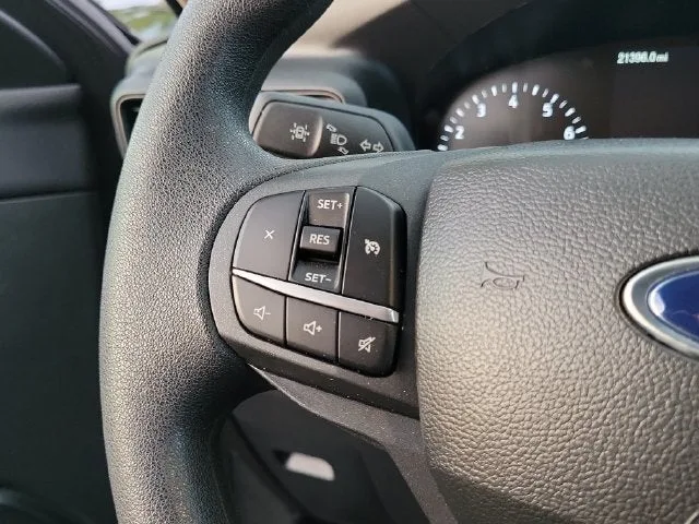 2023 Ford Explorer Base photo 19