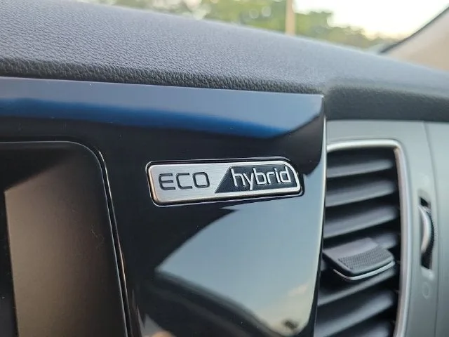 2019 Kia Niro LX photo 24