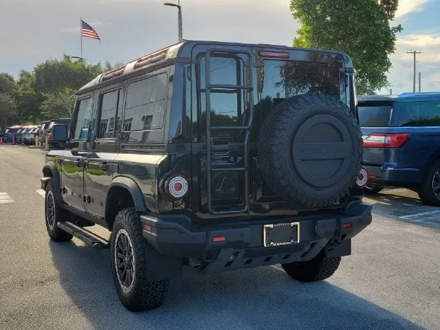2024 INEOS Grenadier Station Wagon Fieldmaster Edition photo 4