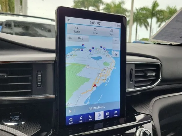 2023 Ford Explorer ST photo 25